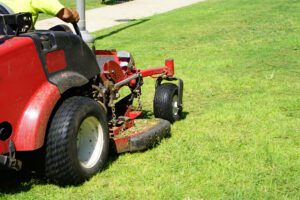 estate maintenance lawn mowing